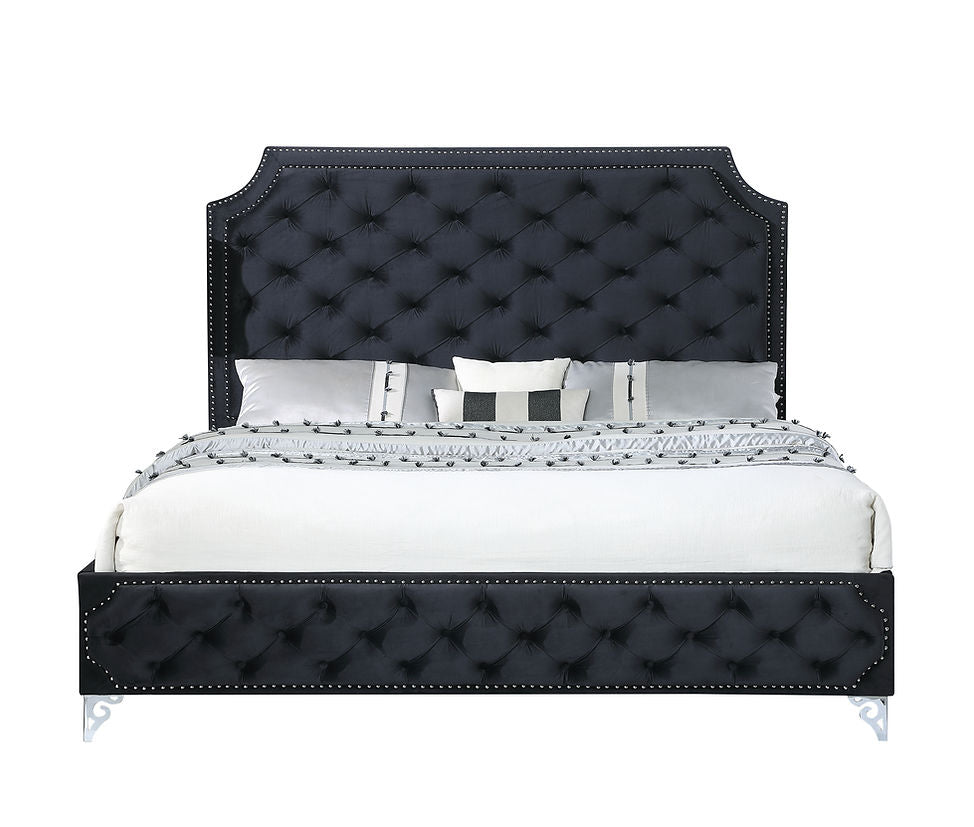 B830 Leilah Black Platform Bed