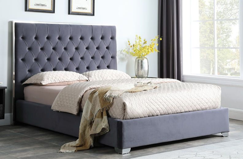 B600 Rose Platform Bed (Grey) 55"H