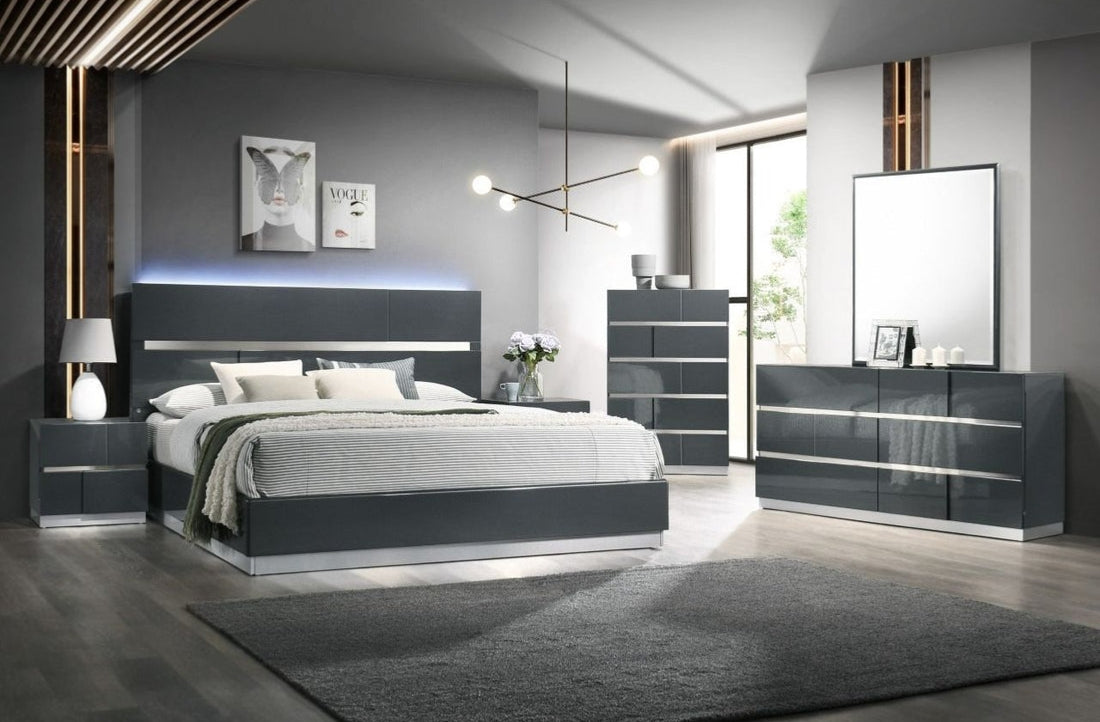 B55 Verona Queen and King bedroom set