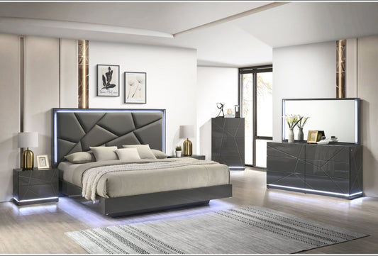 B86 Lily Queen and King bedroom set