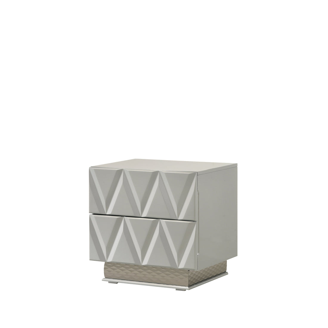 B91 Vera Queen and King bedroom set