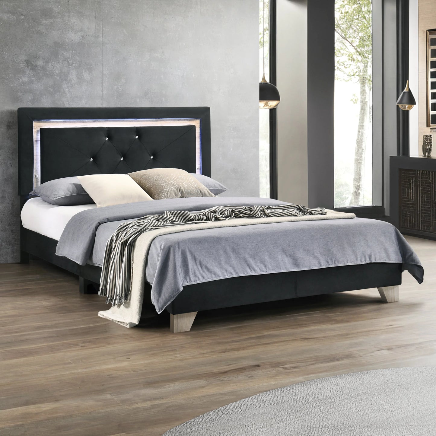 HH850 Black Platform Bed