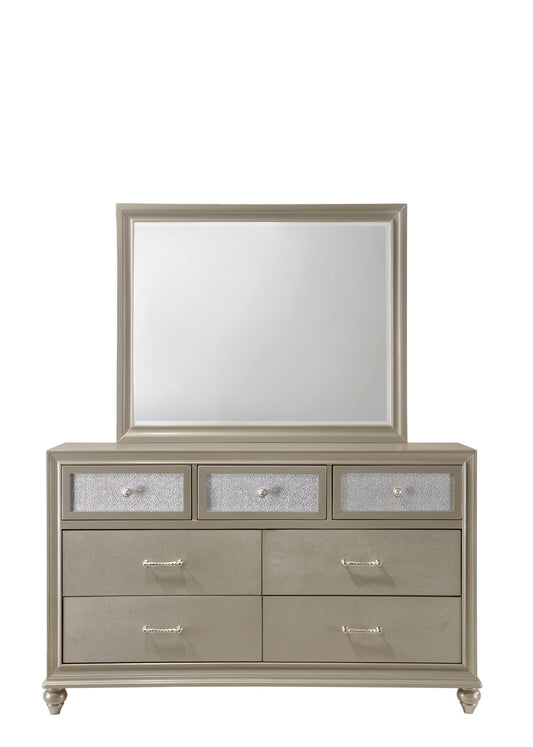 B4390 Lila Dresser and Mirror