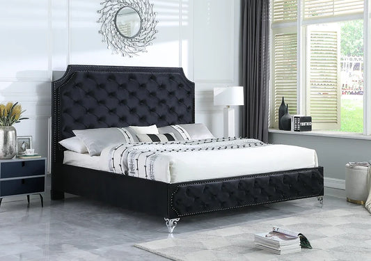 B830 Leilah Black Platform Bed